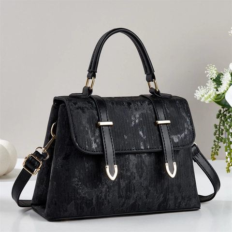 Vintage Vertikal Gestreifte Texturierte Damen Handtasche Große Kapazität PU-Leder Umhängetasche Mit Goldener Hardware