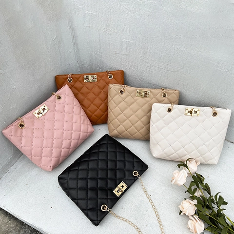 Sac à Épaule Matelassé Mode pour Femmes en Cuir PU Losange Chaîne Sac Bandoulière Élégant Minimaliste Petit Sac Carré Avec Fermoir