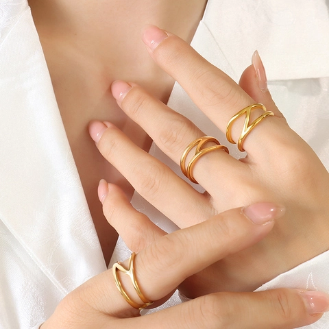 Holle Dubbellaagse Geometrische Ring Titanium Staal 18K Verguld Minimalistische V-Vorm Statement Sieraden Voor Dames