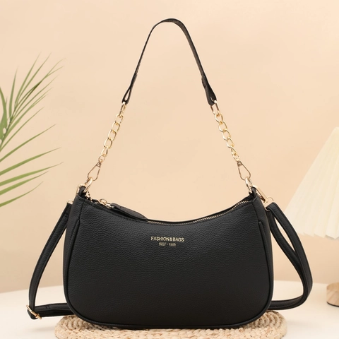 Pebbled PU Leather Hobo Bag Women Half-Moon Underarm Shoulder Bag With Gold Chain Strap And Zipper Closure Minimalist Urban Style