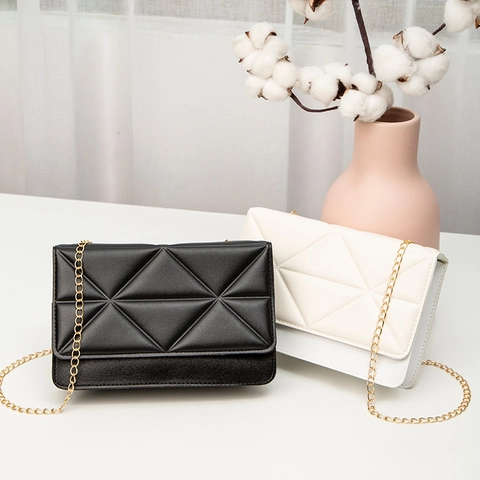 Borsa A Tracolla Da Donna In Pelle PU Con Motivo Trapuntato Geometrico A Triangolo Borsa Chic Minimalista Con Catena In Metallo Dorato