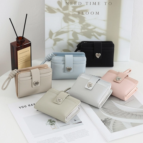 Short Wallet Women PU Leather Heart Metal Buckle Folding Multi Card Holder With Knotted Wrist Strap Solid Color Sweet Clutch