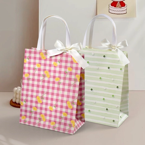 Vintage Geprägte Spezialpapier Geschenktüte Mit Schleife Elegante Blumen Karo Handtasche Für Hochzeit Party Geschäftsgeschenk