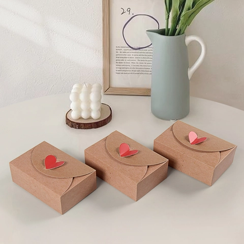 Scatole Regalo In Carta Kraft Con Fibbia A Cuore Rosso Forma Busta Matrimonio Fidanzamento San Valentino Festa Romantica