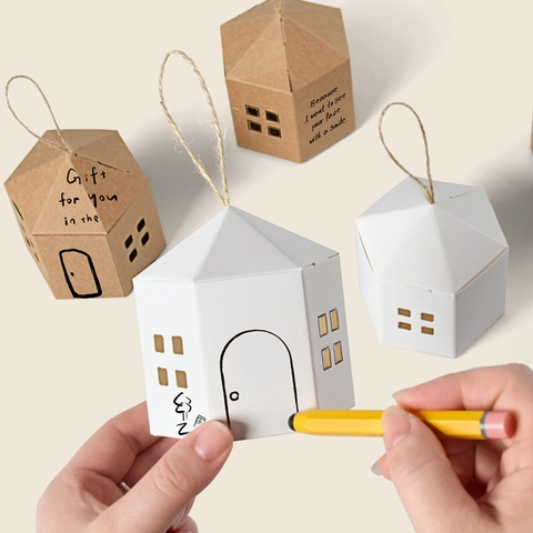 Handheld House Shaped Paper Gift Box With Hemp Rope Hollow Out DIY Packaging Box For Candy Wedding Party Favor