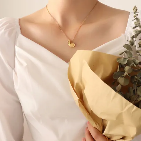 Collana Con Pendente Gru Origami Geometrico Acciaio Al Titanio Placcato Oro Minimalista Catena Da Clavicola Gioielli Donna