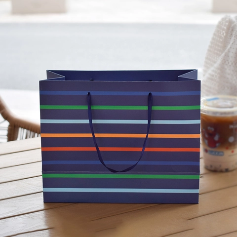 Sacchetto Regalo A Righe Arcobaleno Blu Marino Cartone Bianco Sacchetto Di Carta Orizzontale Con Manico In Nastro Per Compleanno Festa Matrimonio