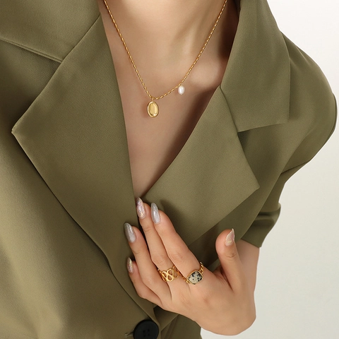 Collana Con Pendente Ovale Vintage Francese Con Perla D'acqua Dolce Acciaio Al Titanio Placcato Oro Gioielli Minimalisti