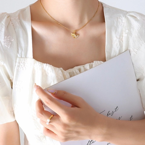 Ginkgo Leaf Pendant Necklace Titanium Steel 18K Gold Plated Zircon Rhinestone Clavicle Chain Korean Style Elegant Women