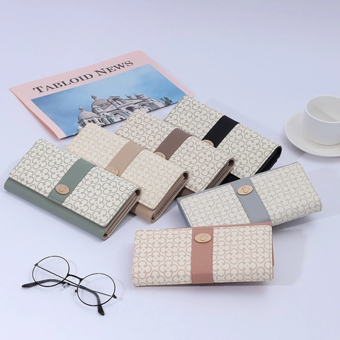 Elegante Portafoglio Lungo da Donna Con Motivo a Quadrifoglio Floreale Pochette in Ecopelle Con Chiusura a Girello Organizzatore