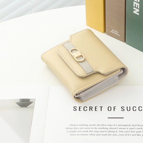 Cartera Corta Para Mujer Cuero PU Plegable Portatarjetas Simple Moda Color Sólido Hebilla Metal Multifuncional