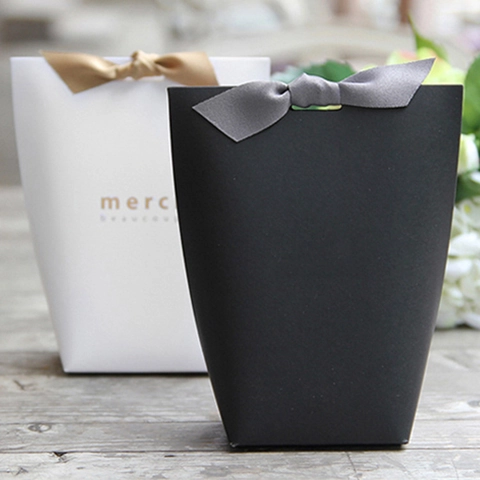 Minimalist Black Cardboard Gift Box With Satin Ribbon Bow Foldable Handheld Packaging Bag For Jewelry Party Favor