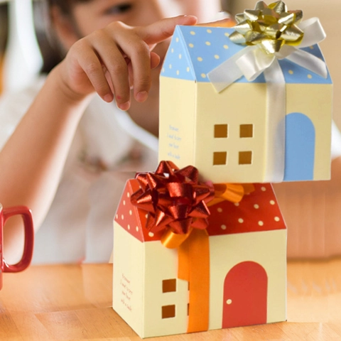 House Shaped Gift Candy Boxes Colorful Castle Paper Packaging With Polka Dot Roof And Hollow Window Party Favors