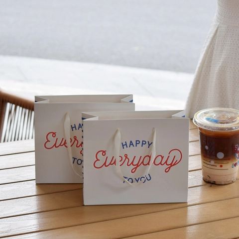 Sacchetto Regalo Di Carta Con Manico In Nastro Happy Everyday Stampa Strisce Compleanno Matrimonio Celebrazione Confezione Moderno Semplice