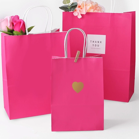 Magenta White Kraft Paper Gift Bag With Gold Heart Sticker And Twisted Rope Handle For Wedding Party Valentine's Day