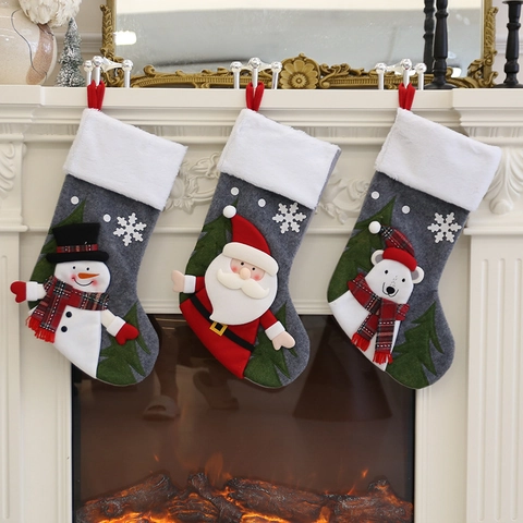 Calcetines De Navidad De Fieltro Gris Con Puño De Felpa Blanca 3D Papá Noel Muñeco De Nieve Oso Polar Decoración