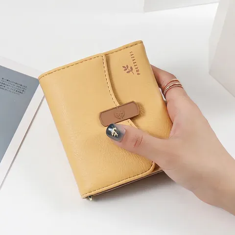 Cartera Corta Mujer Cuero PU Patrón Lichi Trifold Solapa Ondulada Hebilla Flor Ranuras Multi Tarjetas Bolso Pequeño