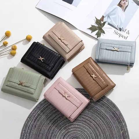 Cartera Corta Para Mujer De Tres Pliegues Cuero PU Patrón Plisado Vertical Hebilla En X Dorada Monedero Elegante