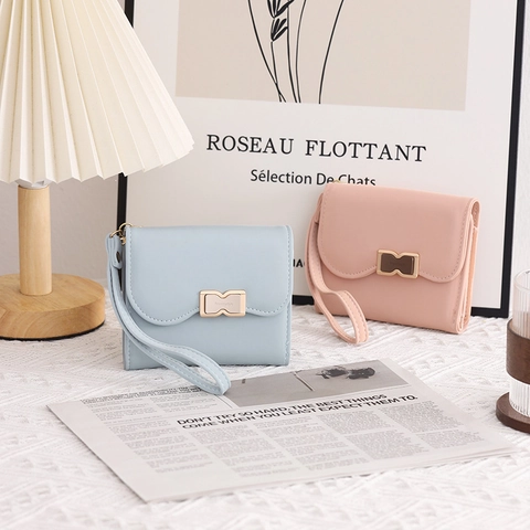 Cartera Corta Mujer Cuero PU Plegable Ranuras Para Tarjetas Bolsillo Con Cremallera Color Sólido Estilo Coreano Con Asa Cierre De Metal