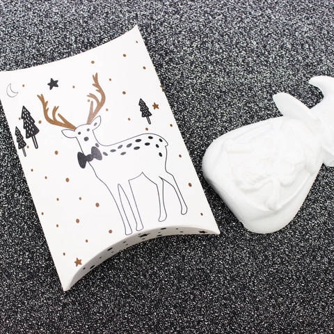 Christmas Reindeer Pillow Candy Box White Paper Gift Box Foldable Nordic Style Christmas Party Supplies Small Gift Box