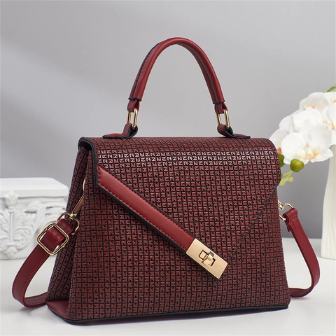 Crossbody Bag PU Leather Embossed Geometric Pattern Large Capacity Trendy Square Handbag For Women With Metal Lock Flap