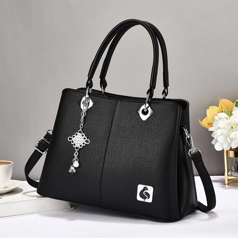 Bolso De Mano Elegante Para Mujer Patrón Lichi Cuero PU Gran Capacidad Bolso De Hombro Con Colgante De Perlas Artificiales Plata