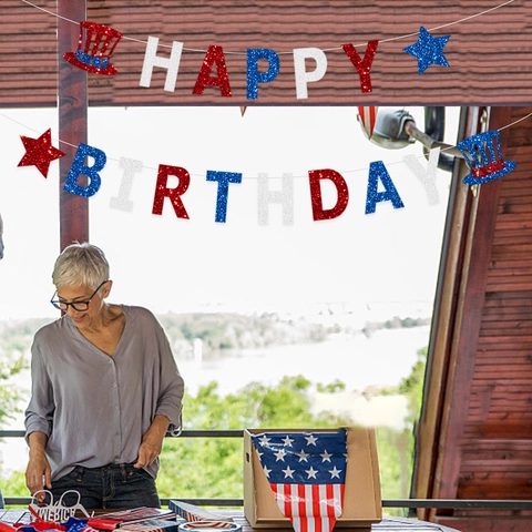 Set di Banner Buon Compleanno Patriottico Rosso Bianco Blu Ghirlanda di Stelle in Carta Glitterata per Decorazione Festa Indipendenza USA