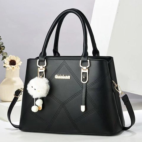 Damen Große Kapazität PU Leder Handtasche Gesteppte Raute Top Handle Tasche Mit Pelzball-Anhänger Pendler Schultertasche