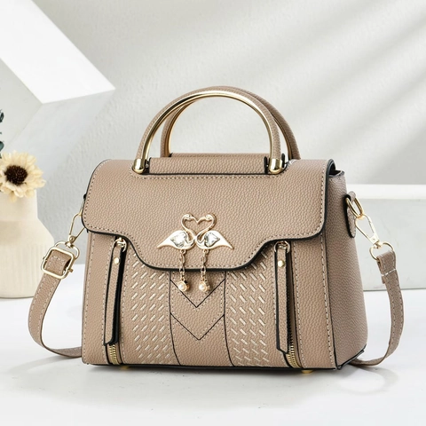 Bolso de Mano de Moda para Mujer de Piel Sintética con Patrón de Lichi Con Asa de Metal Decoración de Cisne Colgante de Perla Artificial Bolso Bandolera