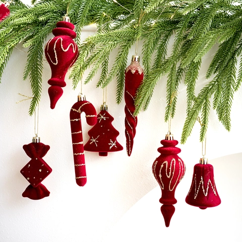Adornos Colgantes de Árbol de Navidad de Terciopelo Flocado Rojo Con Patrones de Purpurina Dorada Campana Bastón Caramelo Guante Caja Regalo