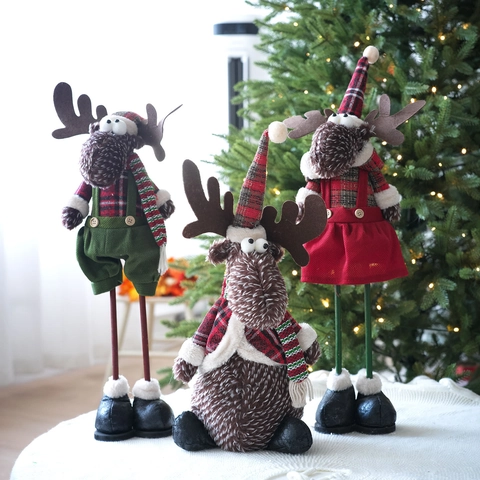 Weihnachten Rentier Plüschpuppe Ornament Langbeiniger Elch Stehende Figur Rot Grün Karierter Strickstoff Deko