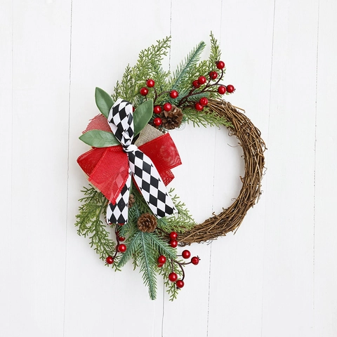 Ghirlanda di Natale Decorazione da Appendere alla Porta Con Bacche Rosse Pigne Naturali Fiocco a Scacchi Base in Vite Ornamento