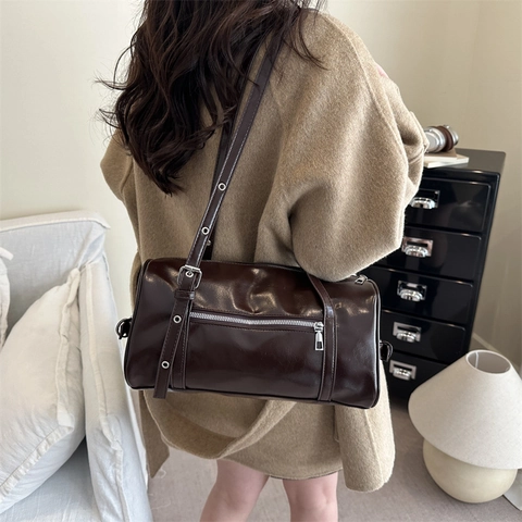 Damen Mode PU Leder Barrel Bag Große Kapazität Boston Umhängetasche Mit Verstellbarem Ösenriemen Silberne Hardware