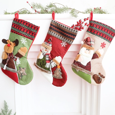 3D Cartoon Christmas Stockings Santa Snowman Reindeer Applique Burlap Plush Hanging Gift Bags Festive Fireplace Home Decor