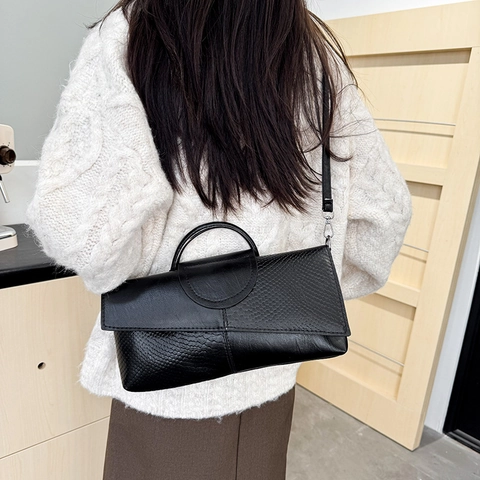 Women PU Leather Crocodile Pattern Crossbody Bag Vintage Splicing Clutch Handbag With Metal Ring Handle For Banquet Party