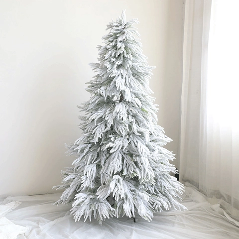 Artificial Flocked Snow Christmas Tree Full PE Material Realistic Winter Pine Tree For Home Showcase Holiday Party Decoration Ornament
