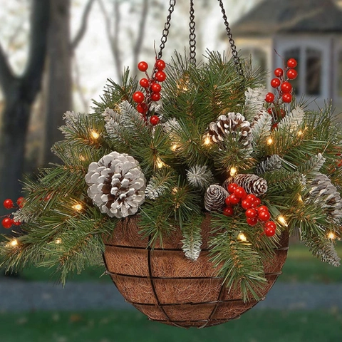 Cesta Colgante de Navidad Artificial Luces LED Piñas Bayas Rojas Agujas de Pino Flocadas Cadena de Metal Decoración Navideña