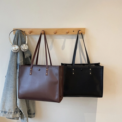 Bolso Tote de Cuero PU de Gran Capacidad para Mujer Retro con Remaches Bolso de Hombro para Oficina Casual Diario Otoño Invierno