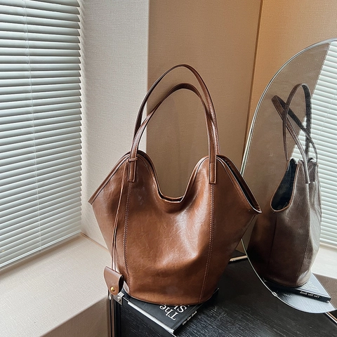 Large Capacity Vintage PU Leather Tote Bag For Women 2025 Autumn Winter Solid Color Commuting Shopping Bag With Magnetic Closure