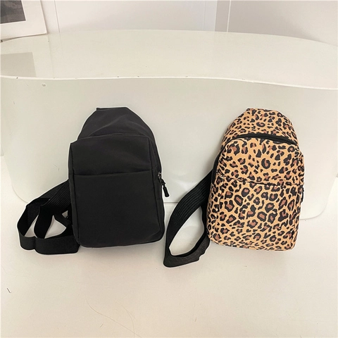 Bolso De Pecho De Nailon Con Estampado De Leopardo Riñonera Correa Ajustable Moda Callejera Informal Para Hombres Y Mujeres