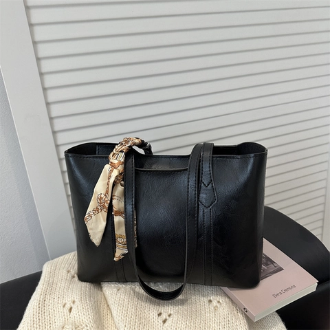 Dames Vintage PU Leren Draagtas Grote Capaciteit Commuter Schoudertas Met Decoratieve Satijnn Sjaal Urban Handtas