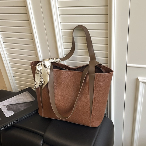 Women Large Capacity Pebbled PU Leather Tote Bag With Scarf Decoration Contrast Stitching Fashion Commuting Shoulder Bag