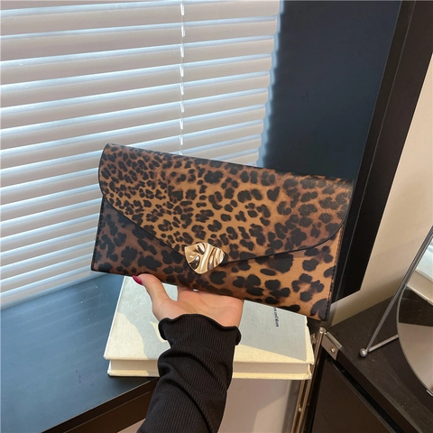 Pochette Tendance Imprimé Léopard Femmes Cuir PU Design Enveloppe Boucle Métal Doré Chic Minimaliste Quotidien Soirée