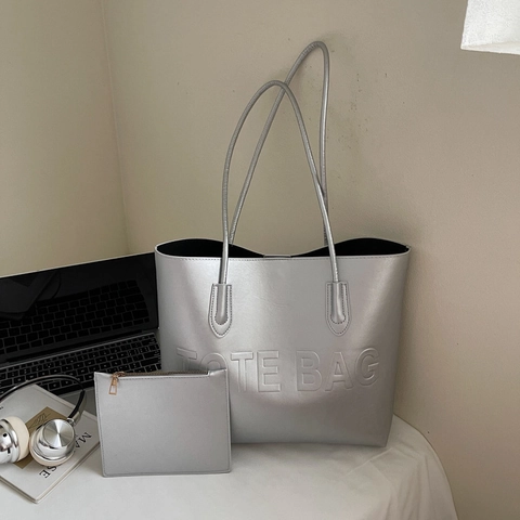 Grote Capaciteit PU Leren Tote Bag Reliëf Letters Urban Simple Commuter Schoudertas Handtas Retro Mode