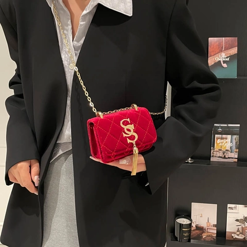Women Velvet Quilted Crossbody Bag Retro Small Square Bag With Metal Chain Tassel S Buckle Elegant Fashion Shoulder Bag