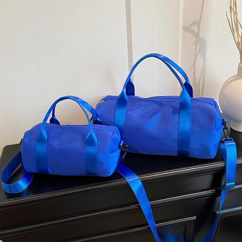 Large Capacity Nylon Duffel Crossbody Bag Casual Simple Travel Fitness Handbag Shoulder Bag For Women Fashion Solid Bag