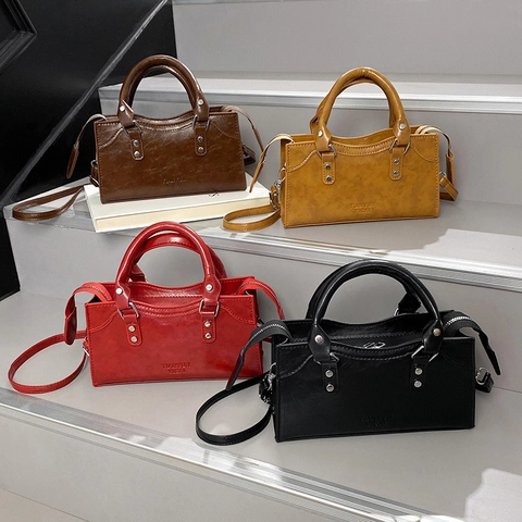 Borsa Quadrata Piccola in Pelle PU Minimalista Retrò da Donna Borsa a Mano Vintage Con Borchie Tracolla Casual Spalla