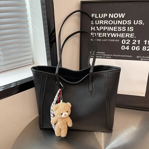 Women Large Capacity Tote Bag Litchi Texture PU Leather Elegant Shoulder Bag With Plush Bear Pendant For Daily Commute