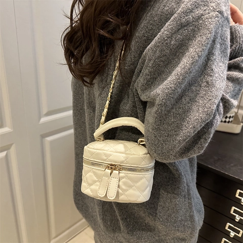 Mini Vanity Case Crossbody Bag PU Leather Quilted Diamond Lattice Chain Strap Top Handle Small Square Box Purse Women