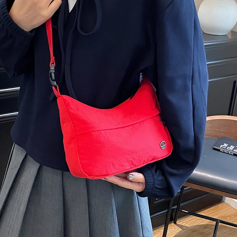 Bolso Bandolera De Nailon Minimalista Bolso De Hombro Impermeable Ligero Bolso Informal Versátil Para Mujer Color Macaron